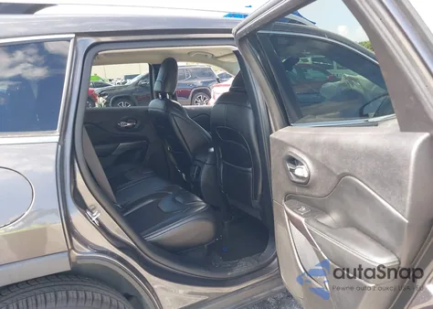 2019 Jeep Cherokee Latitude Plus Fwd from USA, damaged, VIN 1C4PJLLB9KD331584